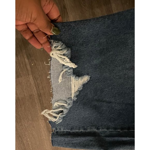 ELOQUII Distressed Hem Crop Jean - Picture 2 of 6